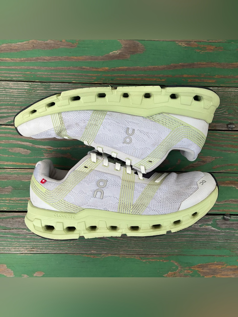 On Running Cloudgo Running Shoes Womens Sz 9.5 Frost Hay Grey Sneakers